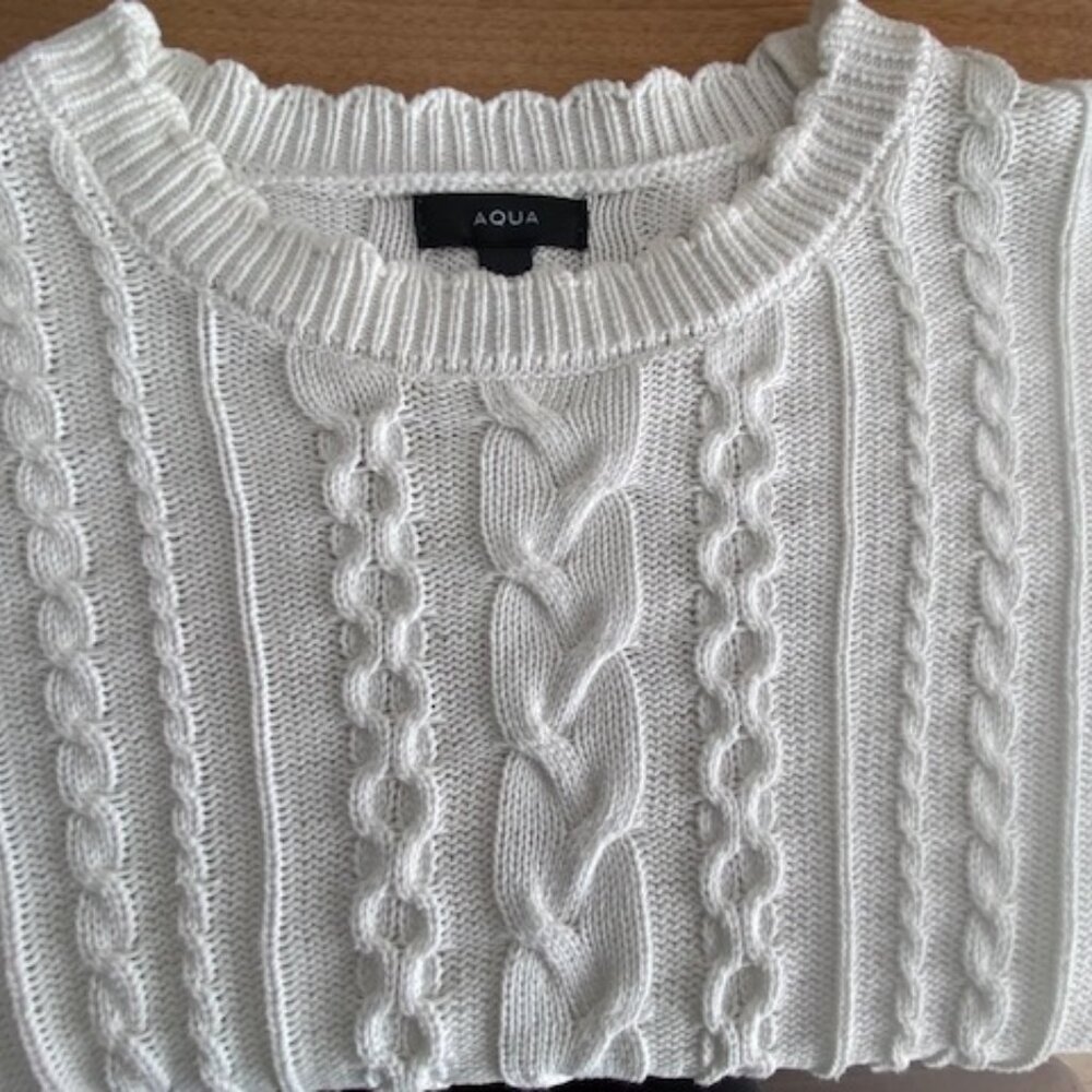 Aqua White Cable Knit Sweater (Size Large)